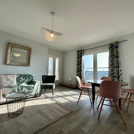 The Belvedere: City Centre With Magnificent Views