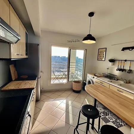 The Belvedere: City Centre With Magnificent Views * Poitiers