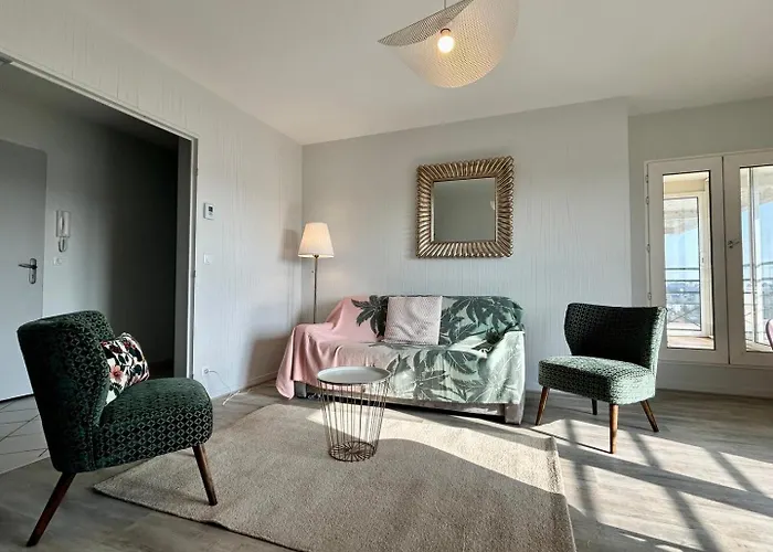 Apartment The Belvedere: City Centre With Magnificent Views Poitiers