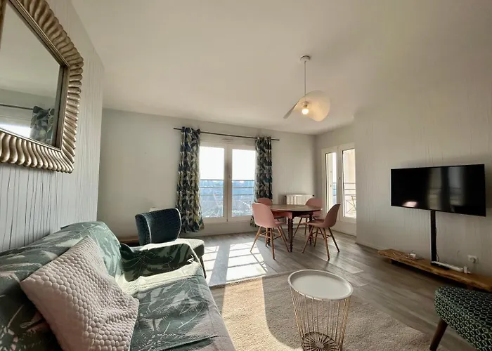 The Belvedere: City Centre With Magnificent Views Apartment *