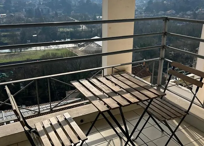 The Belvedere: City Centre With Magnificent Views * Poitiers